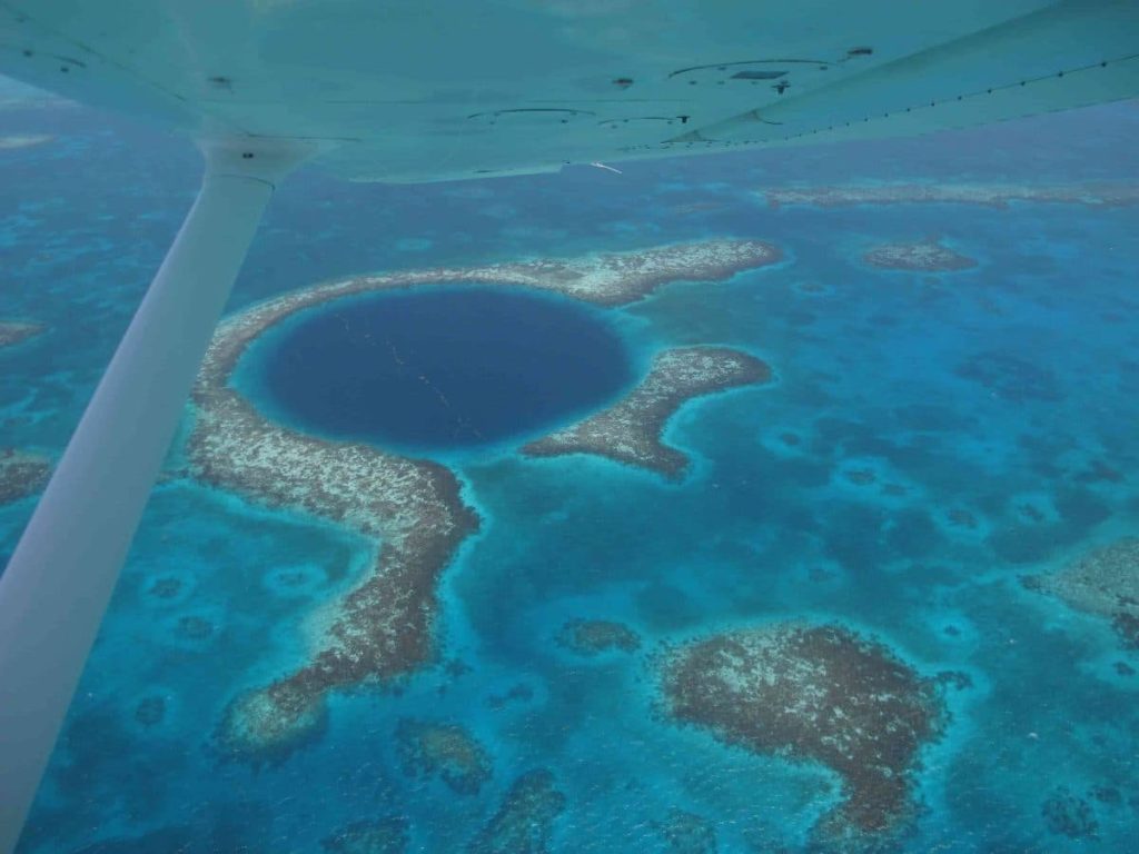 包機飛越貝里斯大藍洞-人人都可以是土豪-Belize Great Blue Hole